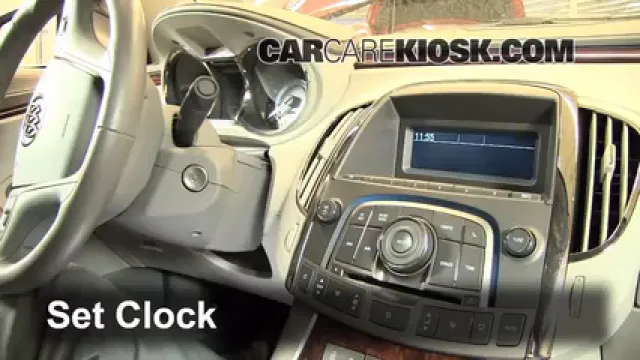 2011 Buick LaCrosse CX 2.4L 4 Cyl. Horloge Régler l'horloge